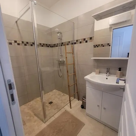 Apartment Chez Perle A Levie, Entier De Type T4