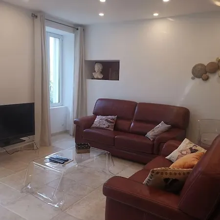 Apartment Chez Perle A Levie, Entier De Type T4 Levie