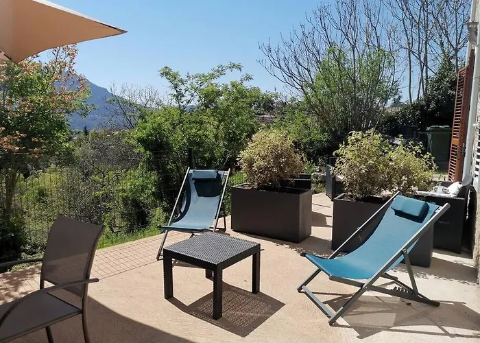 Chez Perle à Levie, Entier De Type T4 Appartement Levie